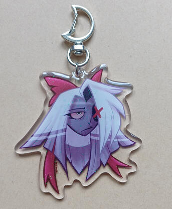 Vaggie - 25 zł - glitter epoxy, 7,5 x 7 + 4 cm